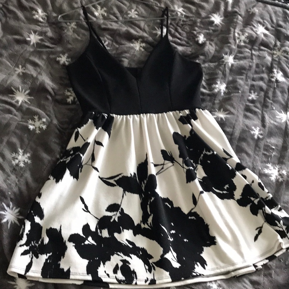 Size is a large with a unique pattern